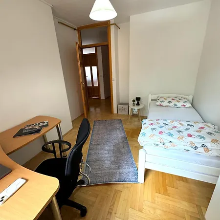 Latin Bridge - 2bdr, 80m2 In With Free Private Parking - Old Town Apartament