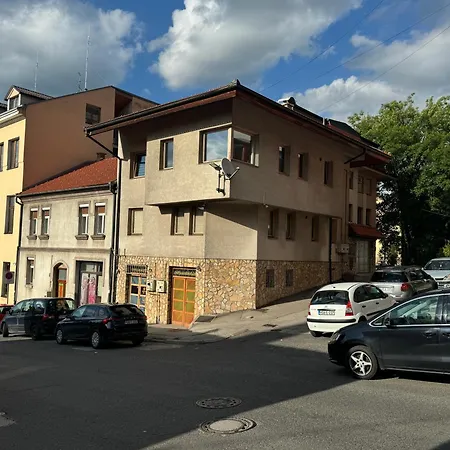 Latin Bridge - 3 Apartment, 80m2 In With Free Private Parking - Old Town *