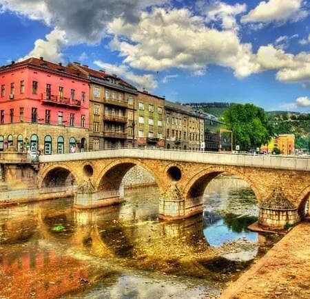 Latin Bridge - 3 Apartment, 80m2 In With Free Private Parking - Old Town Lägenhet Sarajevo