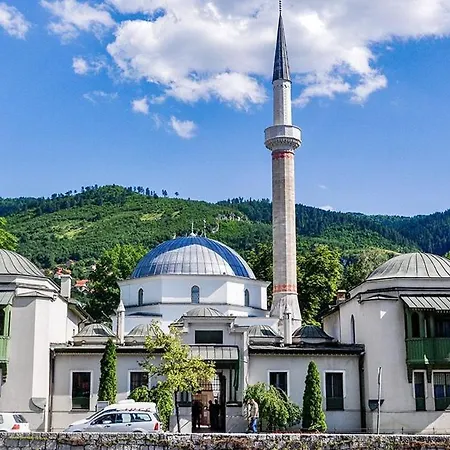 Apartment Latin Bridge - 3 Apartment, 80m2 In With Free Private Parking - Old Town *