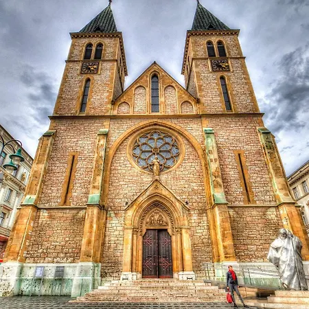 Latin Bridge - 3 Apartment, 80m2 In With Free Private Parking - Old Town Sarajevo